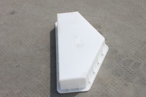 使用河道護坡磚模具建設水利護坡時(shí)的注意事項