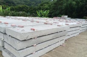 鋼筋混凝土蓋板模具澆筑水泥蓋板時(shí)應使用哪種級別的鋼筋？