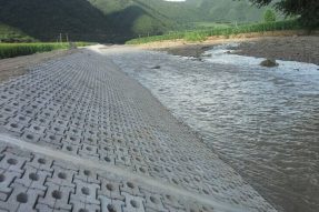 河道護坡施工方式類(lèi)別